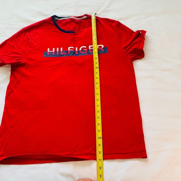 Tommy Hilfiger Classic Red Flag Logo T-Shirt - Picture 7 of 8